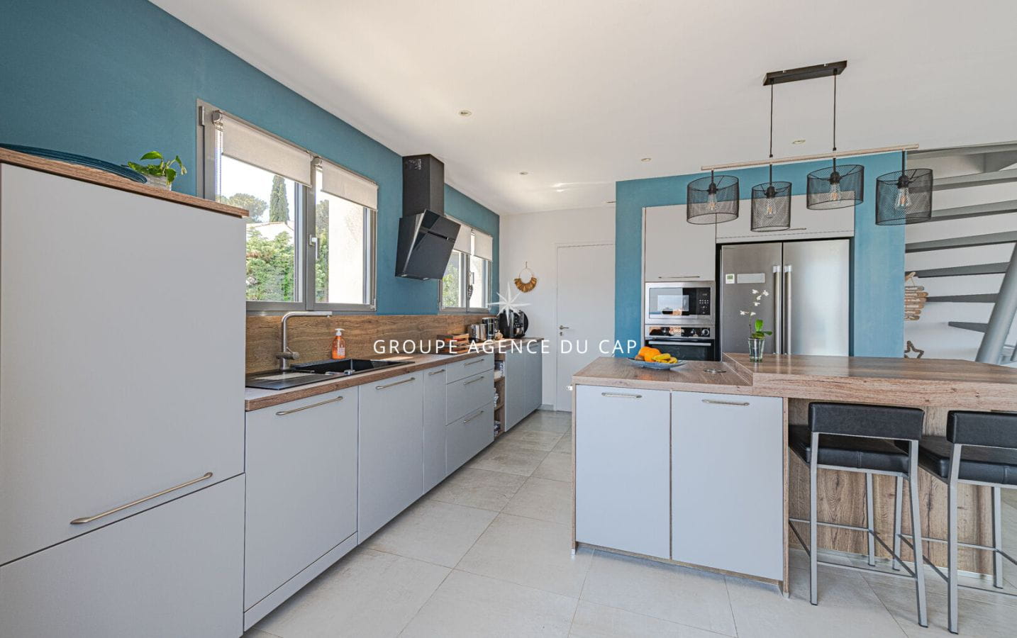 VILLA CONTEMPORAINE RÉNOVÉE SUPERBE VUE MER PISCINE Image 11