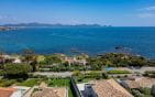 Les Issambres, 8-room villa facing the beach, 170 m2 Min 2