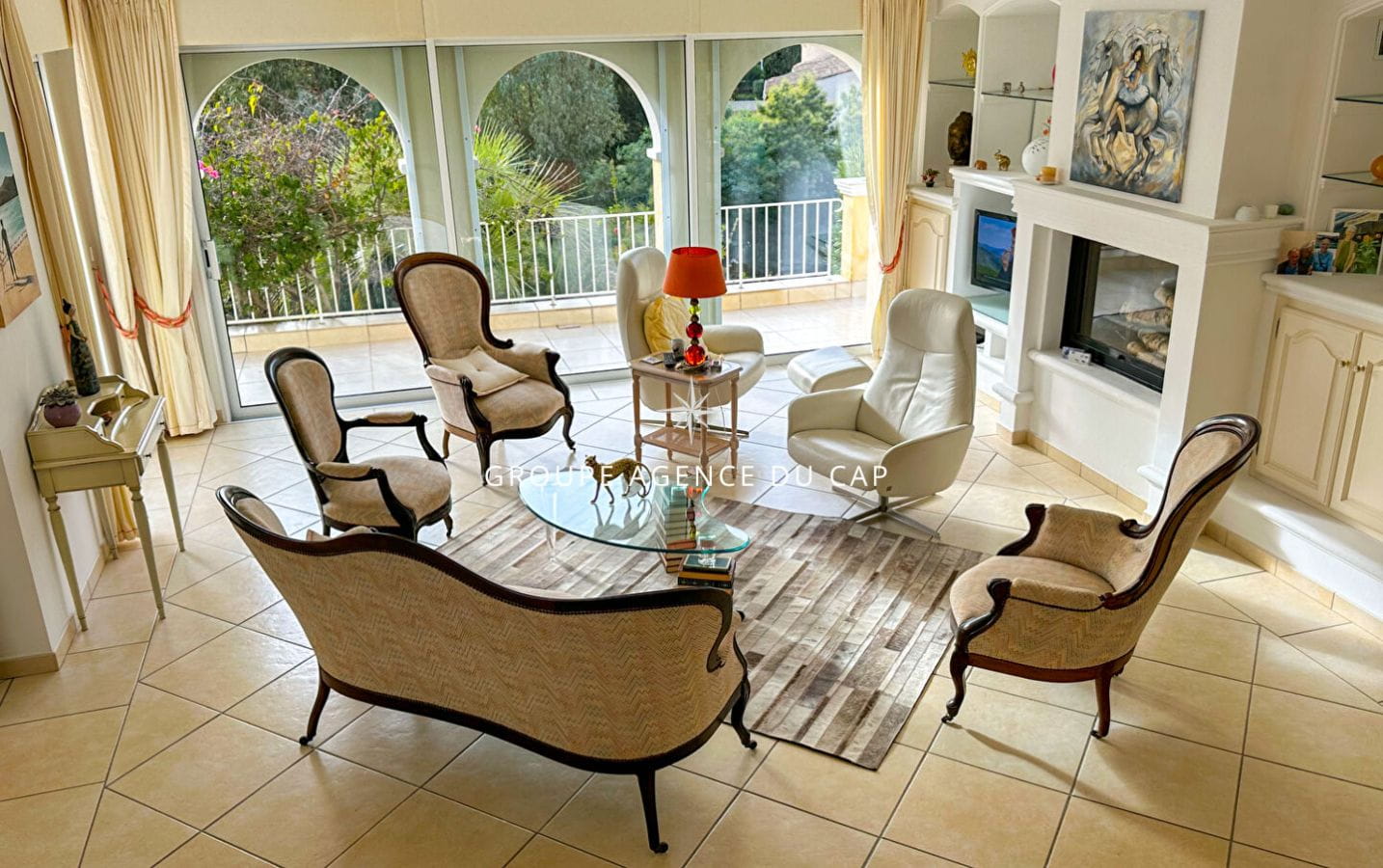 À VENDRE VILLA 6 PIÈCES 4 CHAMBRES PISCINE GARAGE VUE MER EXPOSÉE SUD COMMERCES ET MER À PIED Image 5