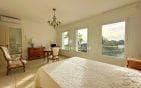 A VENDRE VILLA 6 PIECES 4 CHAMBRES PISCINE GARAGE VUE MER EXPOSEE SUD COMMERCES ET MER A PIED Min 10