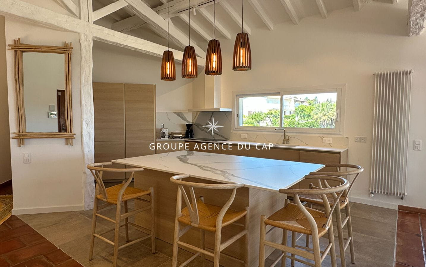 À VENDRE VILLA VUE MER AVEC PISCINE ET GARAGE À SAINT AYGULF Image 7