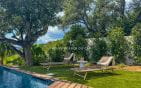 À VENDRE VILLA ENTIÈREMENT RÉNOVÉE DE 6 PIÈCES AVEC VUE PANORAMIQUE SUR SAINT-TROPEZ A PIED DES PLAGES ET CENTRE VILLE Min 2