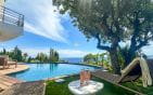 À VENDRE VILLA ENTIÈREMENT RÉNOVÉE DE 6 PIÈCES AVEC VUE PANORAMIQUE SUR SAINT-TROPEZ A PIED DES PLAGES ET CENTRE VILLE Min 3