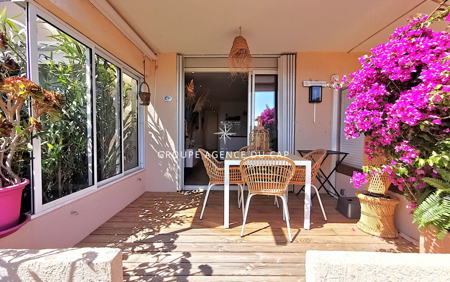 EN ATTENTE DE COMPROMIS DE VENTE – À VENDRE APPARTEMENT 2 PIÈCES VUE MER AVEC 2 TERRASSES PARKING PRIVÉ DANS UNE RÉSIDENCE AVEC PISCINE Image 7