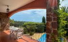 À VENDRE VILLA DE 140M2, 7 PIÈCES COMPRENANT 5 CHAMBRES , VUE MER, SITUÉE AUX ISSAMBRES Min 2
