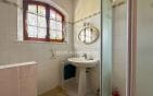 À VENDRE VILLA DE 145M2, 7 PIÈCES COMPRENANT 5 CHAMBRES , VUE MER, SITUÉE AUX ISSAMBRES Min 10