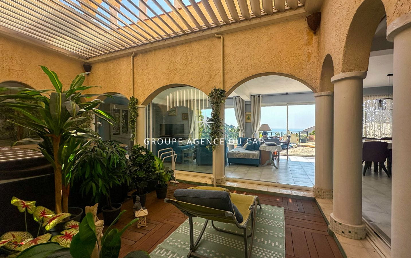 À VENDRE VILLA VUE MER 4 CHAMBRES 206M2 LES ISSAMBRES Image 6