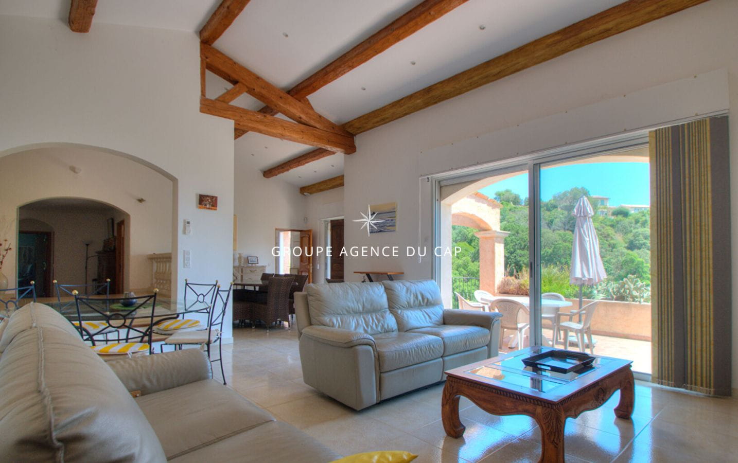 AGAY VILLA 8 PIECES VUE MER ET PROCHE MER 5 CHAMBRES PISCINE AU CALME Image 3