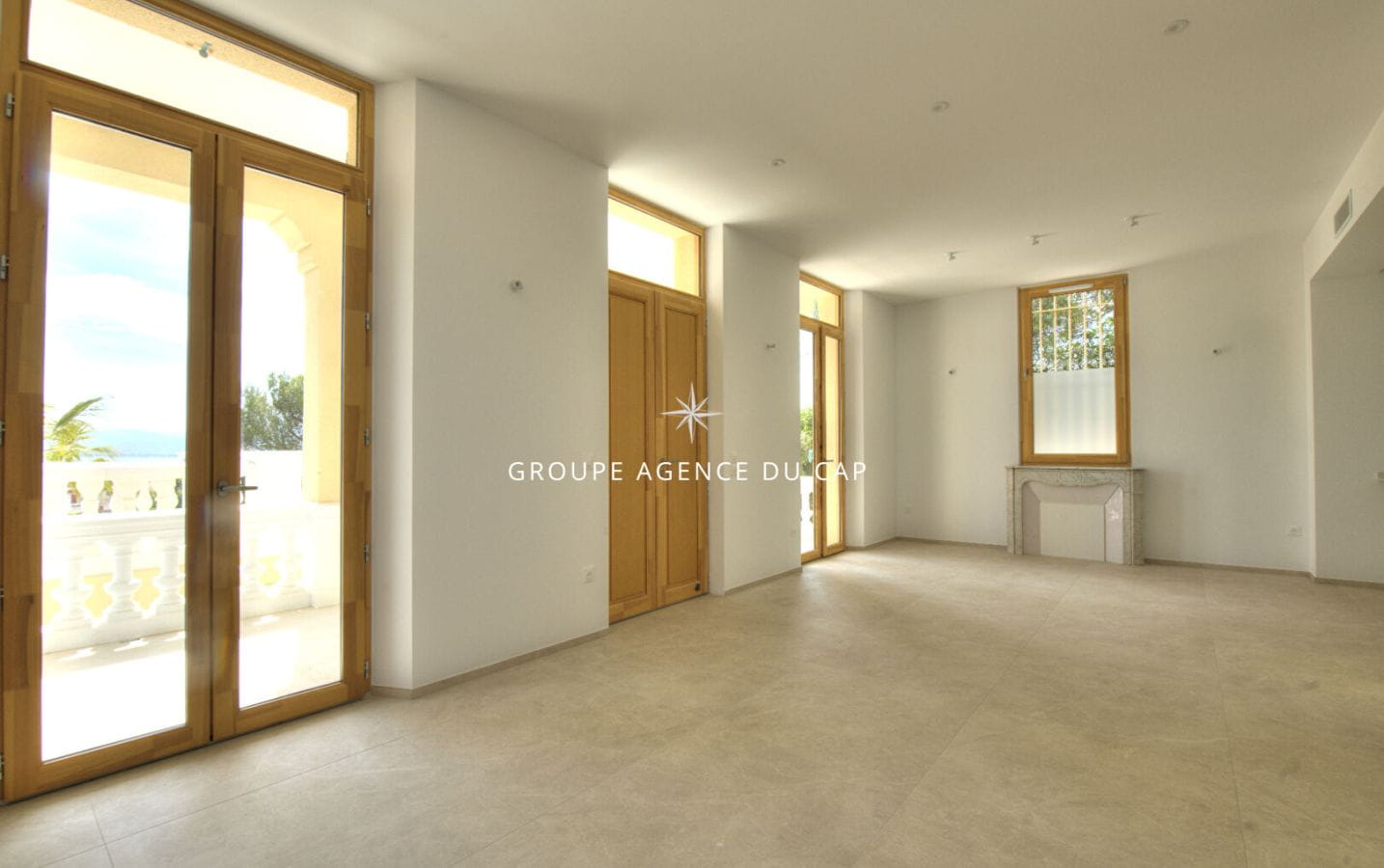 Saint Raphaël villa vue mer proche Centre ville. Image 17