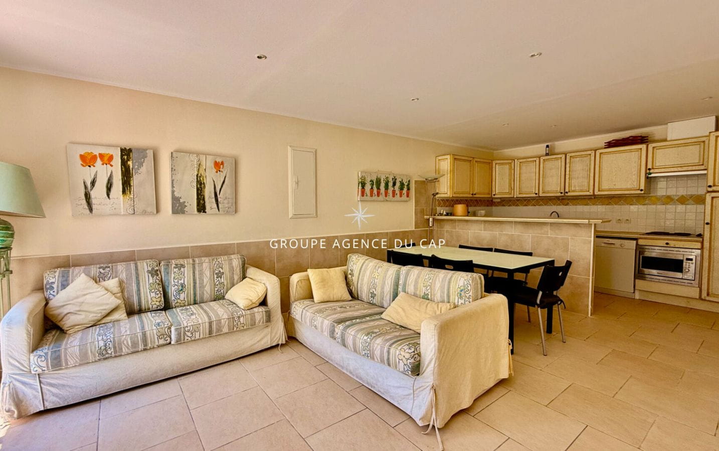 A VENDRE LES ISSAMBRES 170M2 VUE MER A PIEDS DES PLAGES ET DU CENTRE Image 10