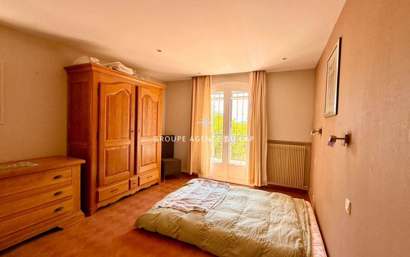 A VENDRE LES ISSAMBRES 170M2 VUE MER A PIEDS DES PLAGES ET DU CENTRE Image 6