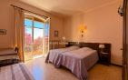 PROPRIETE VUE MER PANORAMIQUE 5 CHAMBRES PISCINE GRAND SOUS SOL DOUBLE GARAGE Min 9