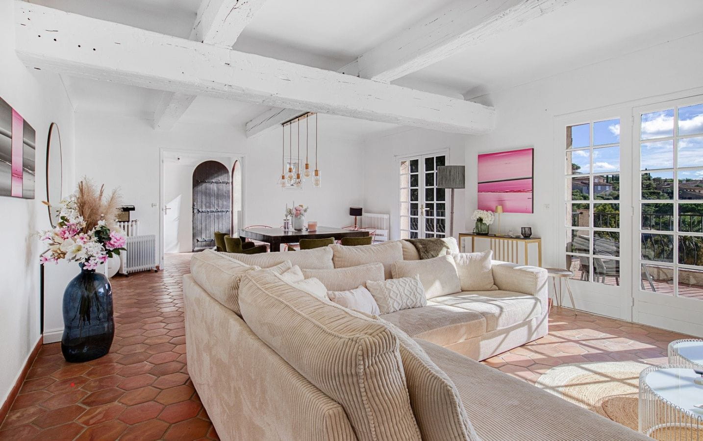 FOR SALE 7 BEDROOM VILLA NEAR THE SEA WITH GARAGE IN LES ISSAMBRES Image 2