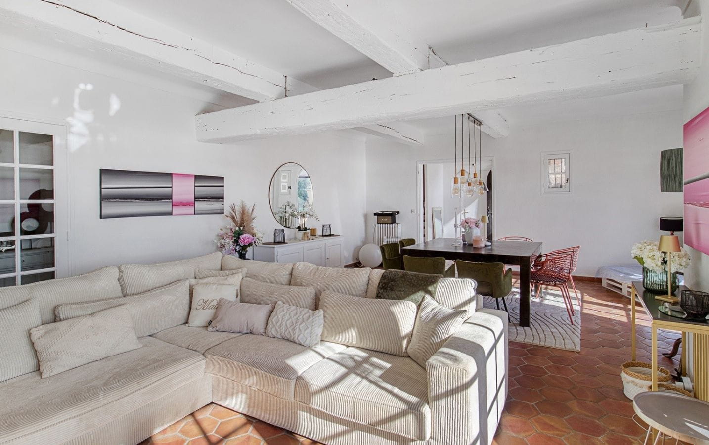 FOR SALE 7 BEDROOM VILLA NEAR THE SEA WITH GARAGE IN LES ISSAMBRES Image 4