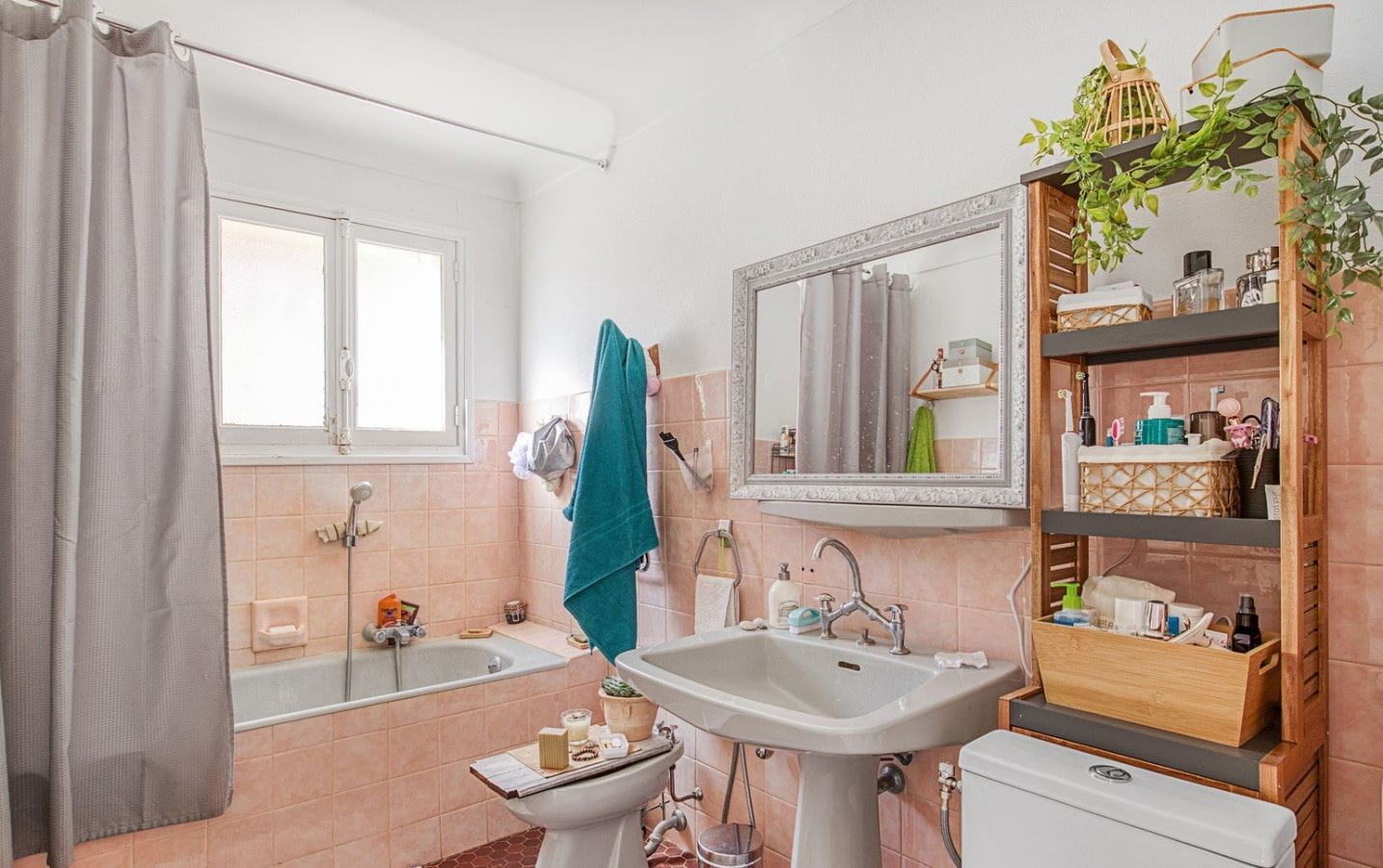 FOR SALE 7 BEDROOM VILLA NEAR THE SEA WITH GARAGE IN LES ISSAMBRES Image 6