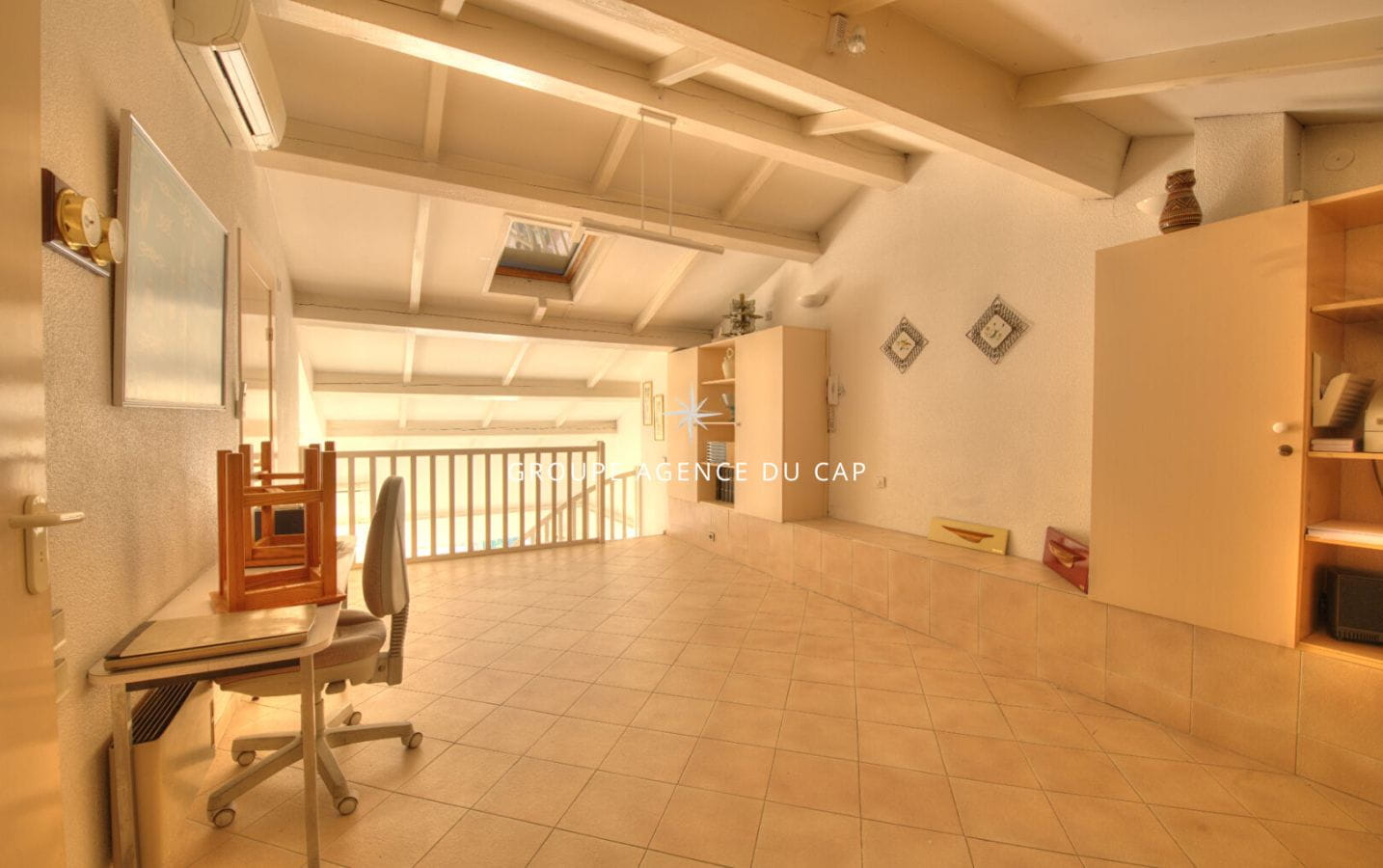 APPARTEMENT 3/4 PICECES VUE MER FREJUS PLAGE Image 11