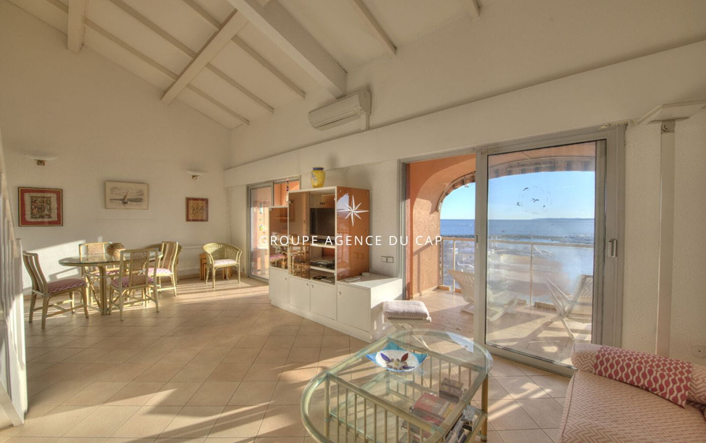 APPARTEMENT 3/4 PICECES VUE MER FREJUS PLAGE Image 6