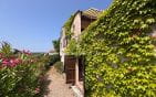 FOR SALE 5 BEDROOM VILLA WITH SEA VIEW AND PARKING IN LES ISSAMBRES Min 2