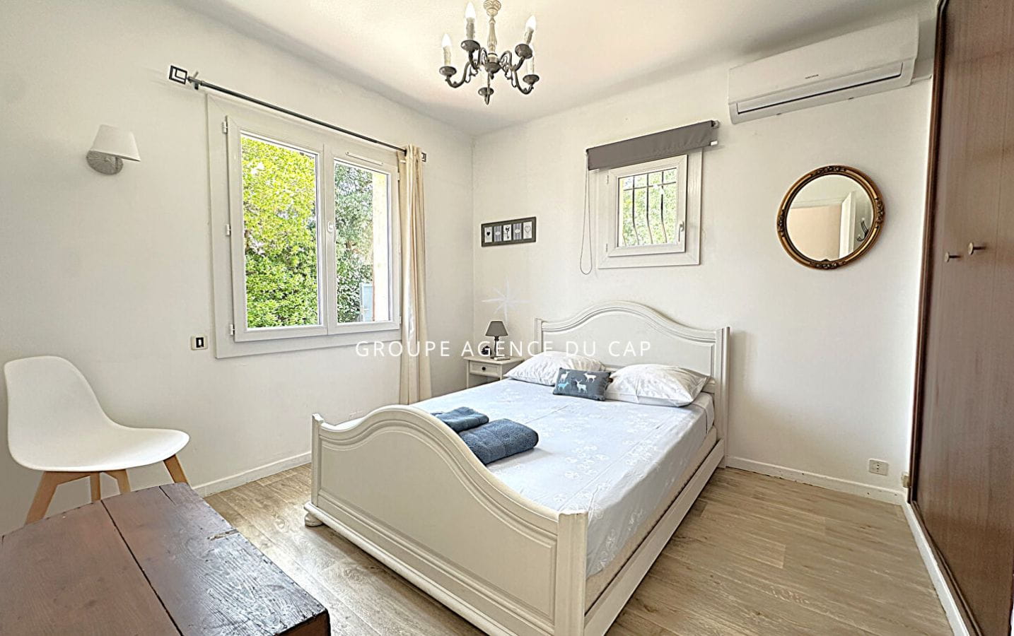 PROMESSE DE VENTE SIGNEE- À VENDRE VILLA VUE MER 5 PIÈCES 143M² AVEC 4 CHAMBRES SÉJOUR VERANDA ET PISCINE AUX ISSAMBRES Image 9