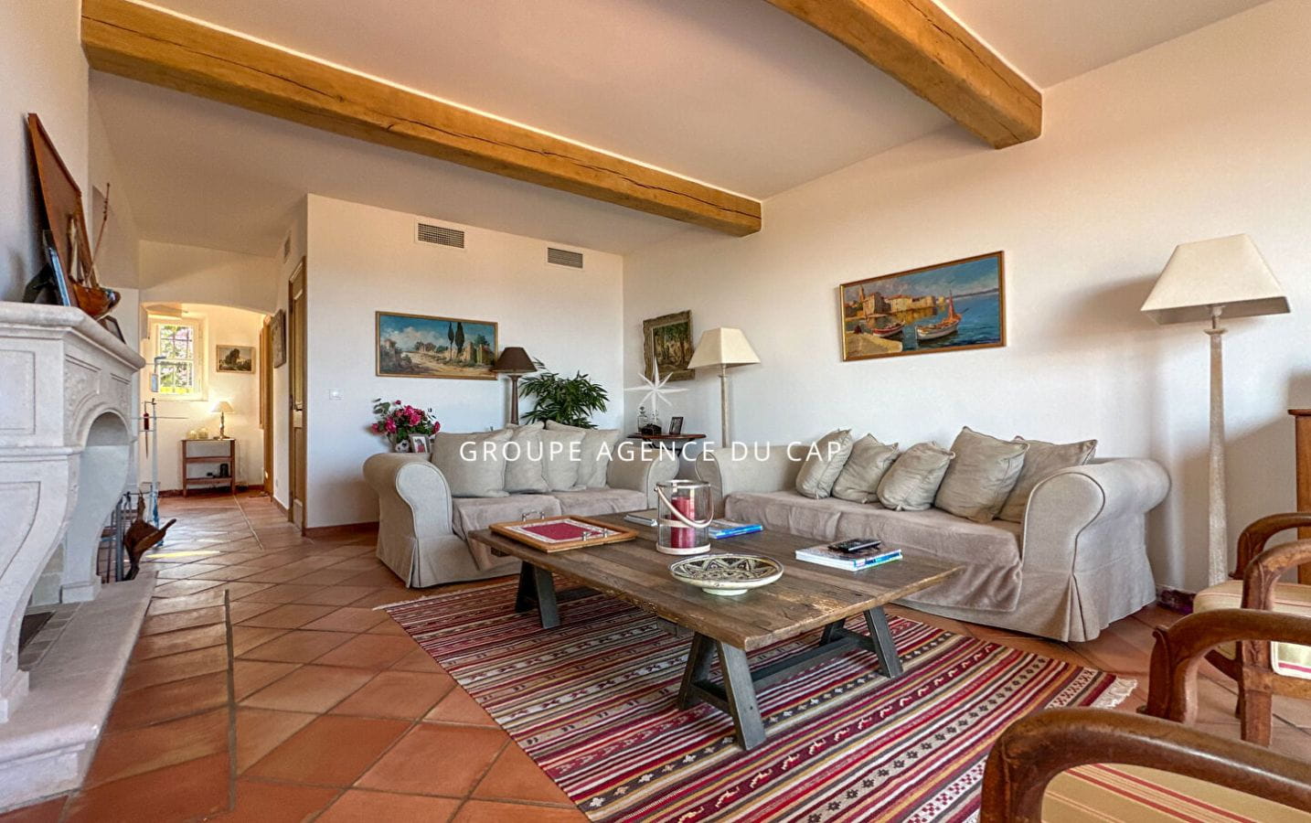 À VENDRE MAGNIFIQUE VILLA DE TYPE PROVENÇAL AUX ISSAMBRES 180M2 VUE MER SUR LE GOLFE DE ST TROPEZ Image 5