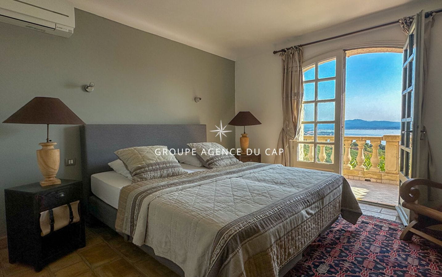 LES ISSAMBRES VUE MER PANORAMIQUE VILLA DE CHARME 8 PIÈCES AVEC PISCINE Image 13