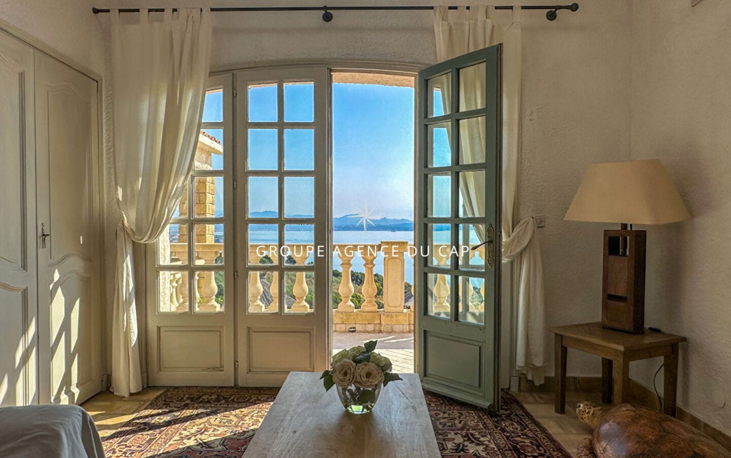 LES ISSAMBRES VUE MER PANORAMIQUE VILLA DE CHARME 8 PIÈCES AVEC PISCINE Image 6