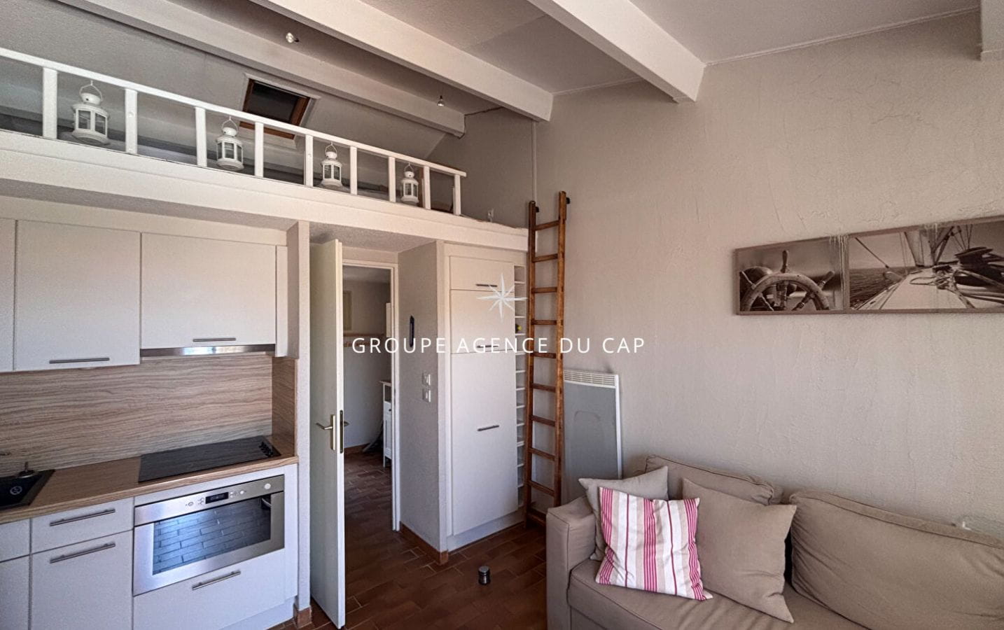 À VENDRE APPARTEMENT 2 PIÈCES RÉSIDENCE BORD DE MER VUE MER LES ISSAMBRES Image 4