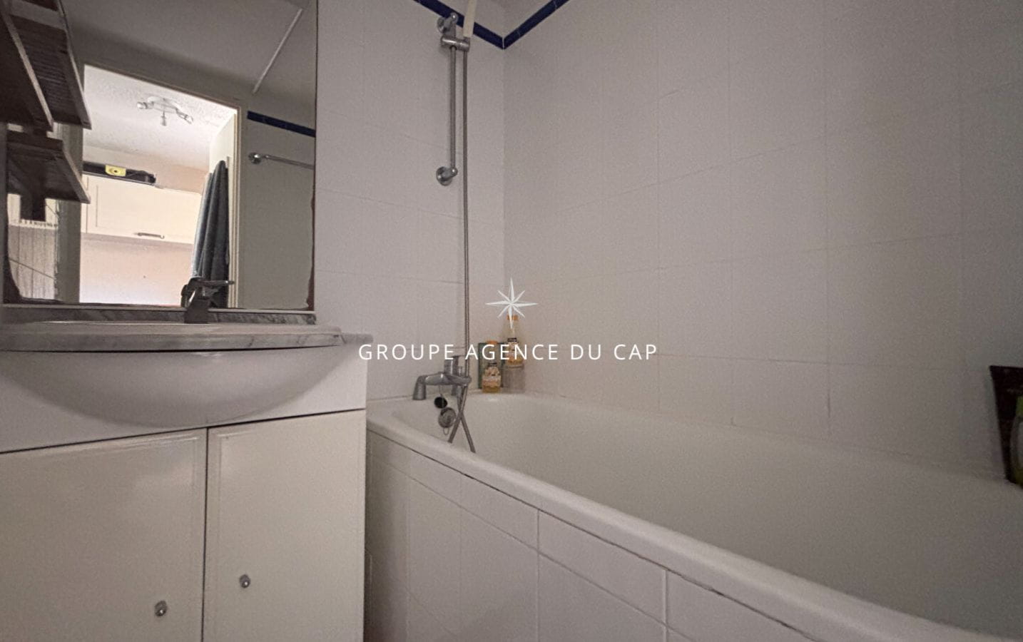 À VENDRE APPARTEMENT 2 PIÈCES RÉSIDENCE BORD DE MER VUE MER LES ISSAMBRES Image 7