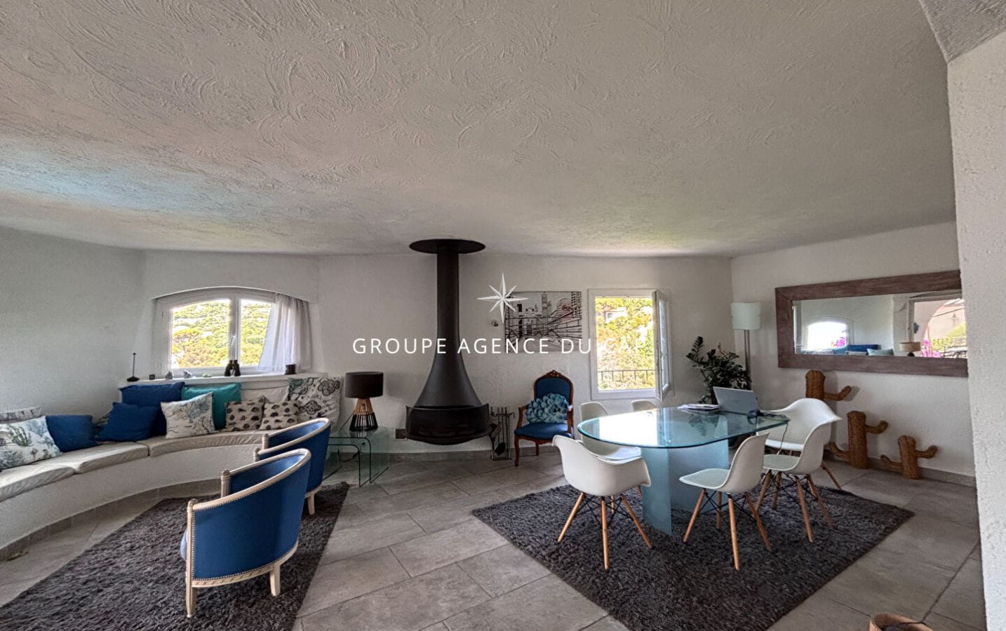 A VENDRE VILLA 6 CHAMBRES avec STUDIO et 3 PIECES INDEPENDANTS VUE MER EXPOSITION SUD-OUEST PISCINE GARAGE PARIKINGS LES ISSAMBRES Image 7