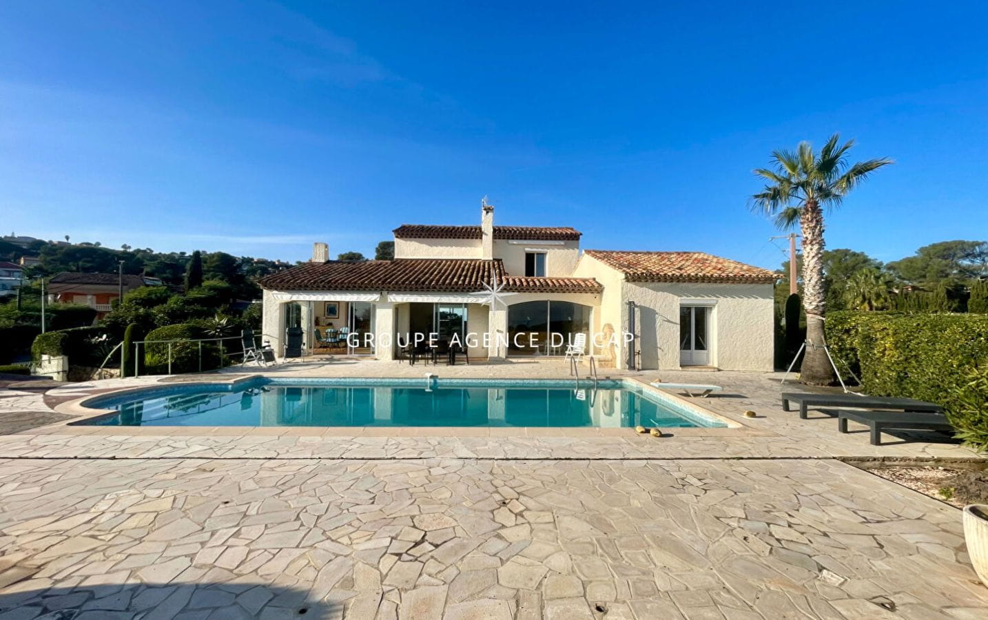 A VENDRE VILLA VUE MER 185m² 6 PIECES 4 CHAMBRES PISCINE GARAGE AUX ISSAMBRES Image 1