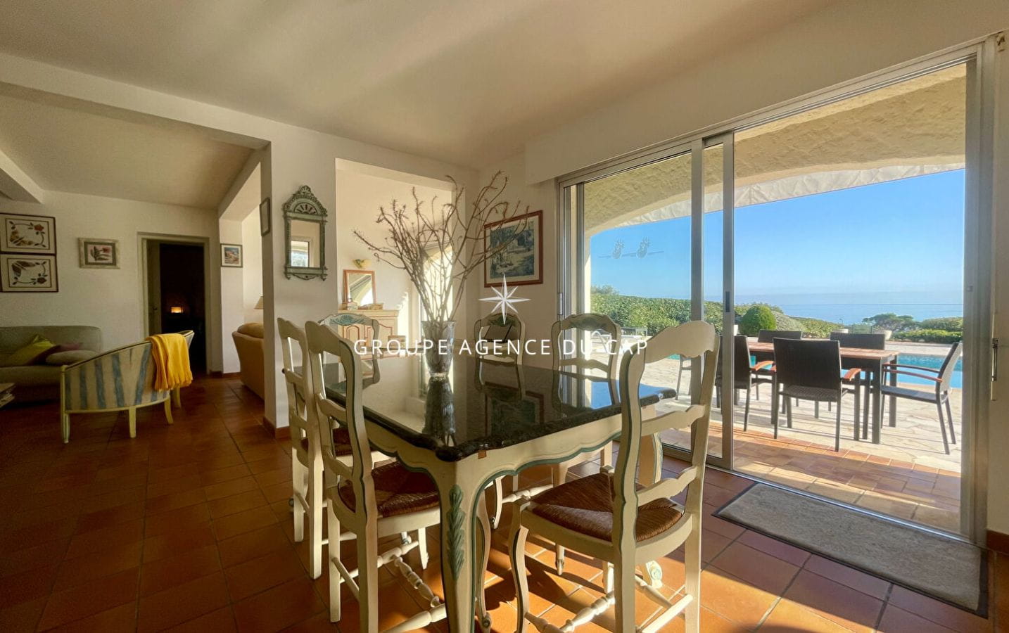 A VENDRE VILLA VUE MER 185m² 6 PIECES 4 CHAMBRES PISCINE GARAGE AUX ISSAMBRES Image 5