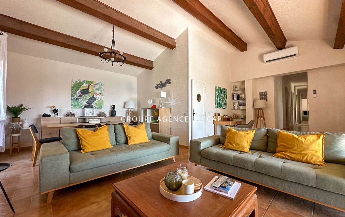 FOR SALE SINGLE-STORY SEA VIEW VILLA IN LES ISSAMBRES OF 125sqm WITH 3 BEDROOMS, SWIMMING POOL AND GARAGE Image 12