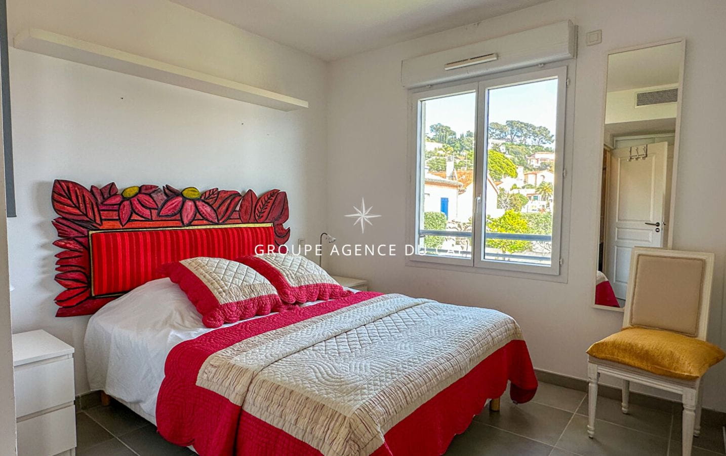 Appartement T3 de 75m2 avec vue mer double garage et cave, aux Issambres Image 10