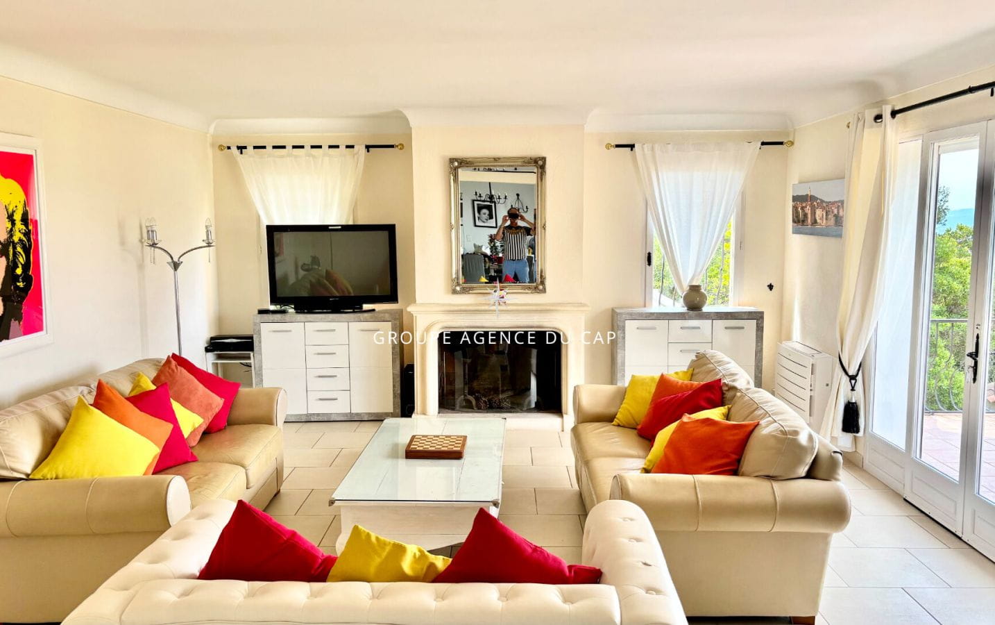 A VENDRE VILLA STYLE PROVENCALE 5 CHAMBRES VUE MER GOLFE ST-TROPEZ AUX ISSAMBRES Image 5