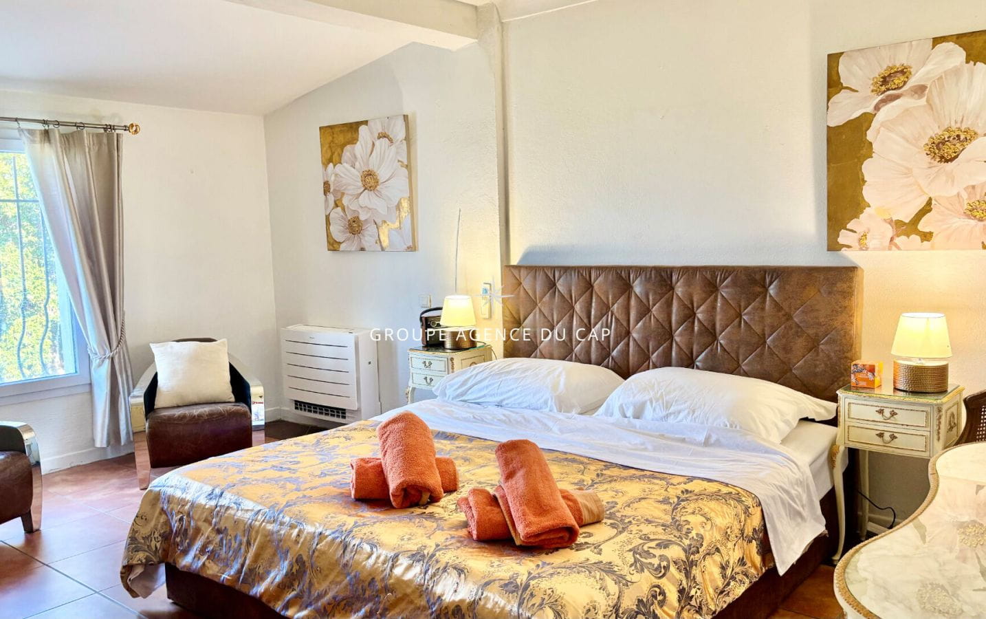 A VENDRE VILLA STYLE PROVENCALE 5 CHAMBRES VUE MER GOLFE ST-TROPEZ AUX ISSAMBRES Image 8