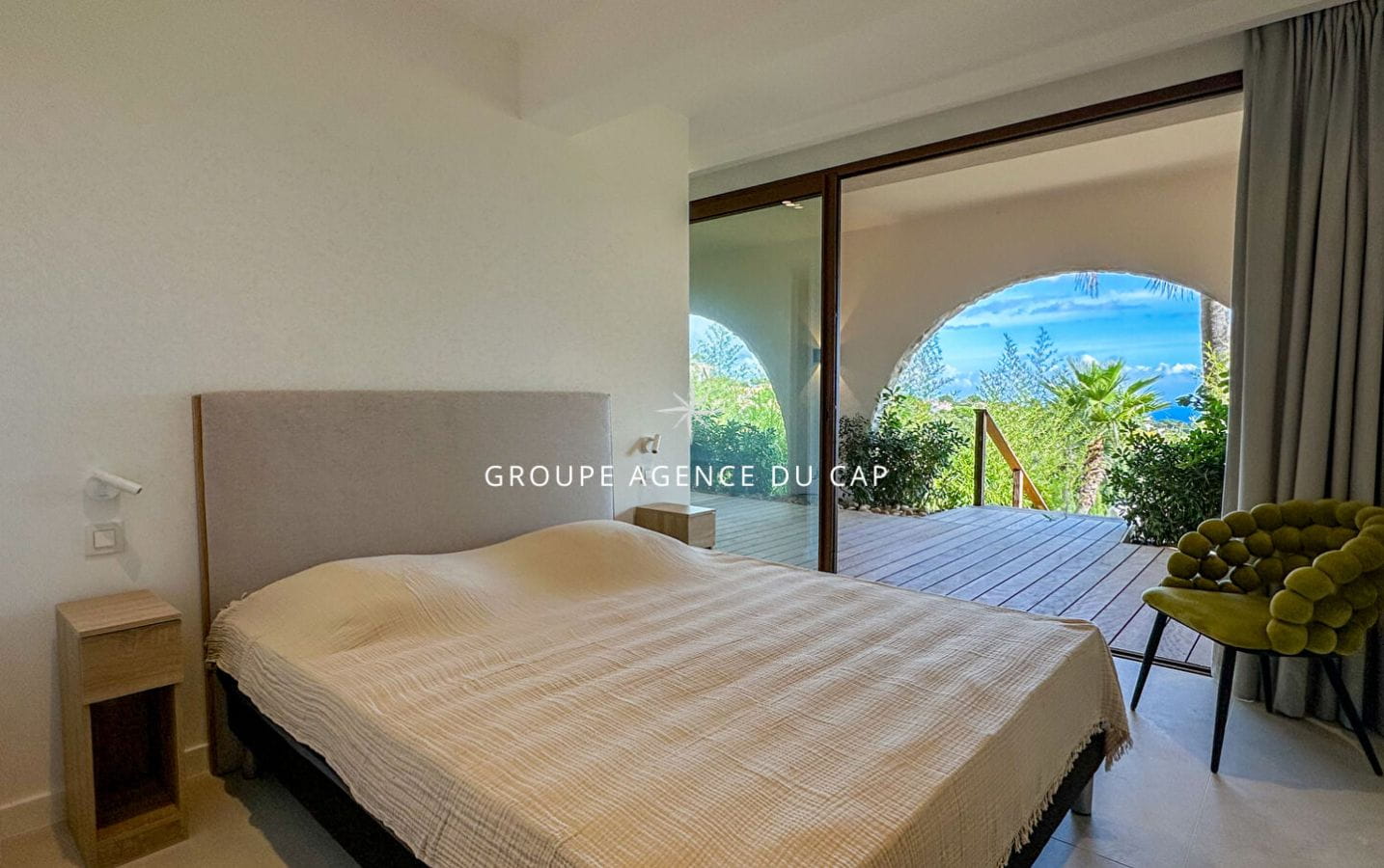 A VENDRE DEUX PROPRIETES CONTEMPORAINES VUE MER SUR LE GOLFE DE SAINT TROPEZ 7 CHAMBRES, A SAINTE MAXIME Image 10