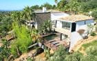 A VENDRE DEUX PROPRIETES CONTEMPORAINES VUE MER SUR LE GOLFE DE SAINT TROPEZ 7 CHAMBRES, A SAINTE MAXIME Min 13