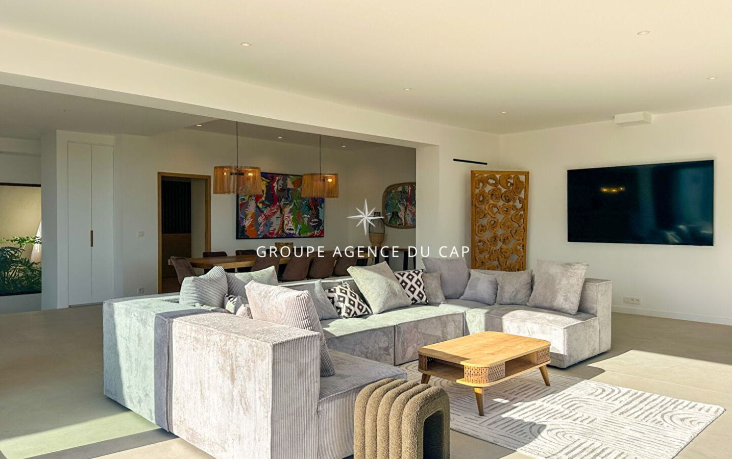 A VENDRE DEUX PROPRIETES CONTEMPORAINES VUE MER SUR LE GOLFE DE SAINT TROPEZ 7 CHAMBRES, A SAINTE MAXIME Image 6