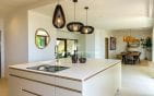A VENDRE DEUX PROPRIETES CONTEMPORAINES VUE MER SUR LE GOLFE DE SAINT TROPEZ 7 CHAMBRES, A SAINTE MAXIME Min 7