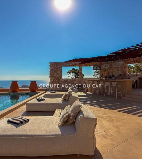 LES ISSAMBRES VILLA VUE MER PANORAMIQUE 7 PIECES AVEC PISCINE CUISINE D ETE GARAGE 4 VOITURES