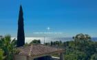 A VENDRE VILLA 6 CHAMBRES EN SUITE PISCINE POOL HOUSE VUE MER PANORAMIQUE SUR ST-TROPEZ GARAGES ET PARKINGS Min 5