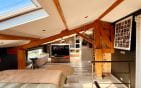 VILLA MODERNE VUE MER SUR LE GOLFE DE SAINT TROPEZ AVEC PISCINE GARAGE ET APPARTEMENT 4 PIECES, AUX ISSAMBRES Min 10