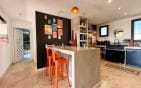 VILLA MODERNE VUE MER SUR LE GOLFE DE SAINT TROPEZ AVEC PISCINE GARAGE ET APPARTEMENT 4 PIECES, AUX ISSAMBRES Min 7