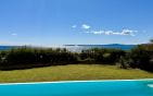VILLA PIEDS DANS L&rsquo;EAU 7 PIECES AVEC PISCINE VUE GOLFE DE SAINT TROPEZ, AUX ISSAMBRES Min 3