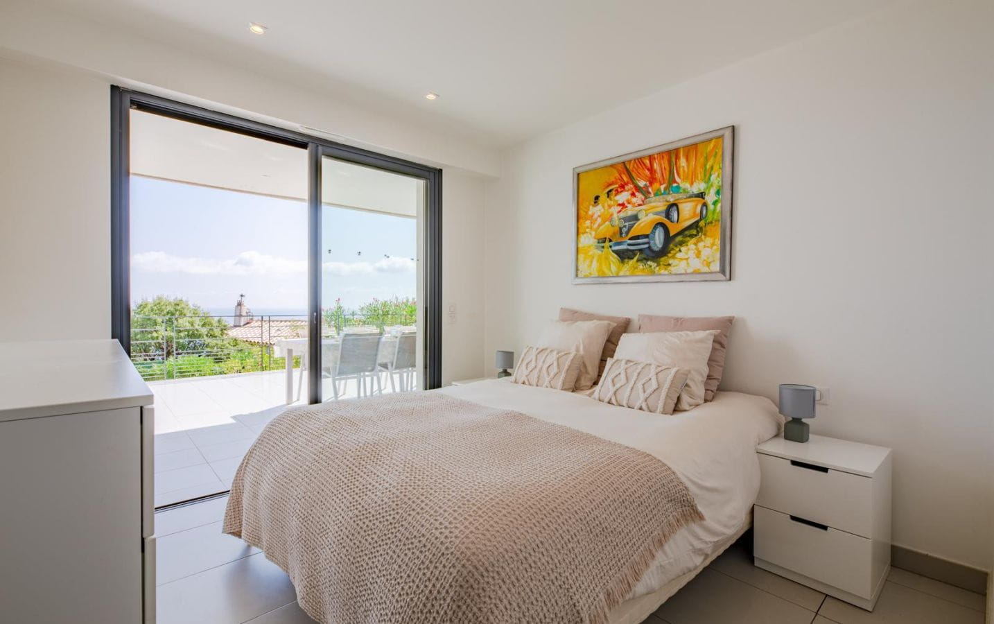 A VENDRE APPARTEMENT 3 PIECES REZ-DE-JARDIN GARAGE CAVE RESIDENCE AVEC PISCINE VUE MER PANORAMIQUE, AUX ISSAMBRES Image 12
