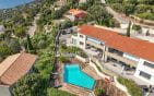 A VENDRE APPARTEMENT 3 PIECES REZ-DE-JARDIN GARAGE CAVE RESIDENCE AVEC PISCINE VUE MER PANORAMIQUE, AUX ISSAMBRES Min 2