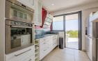 A VENDRE APPARTEMENT 3 PIECES REZ-DE-JARDIN GARAGE CAVE RESIDENCE AVEC PISCINE VUE MER PANORAMIQUE, AUX ISSAMBRES Min 8