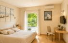 A VENDRE VILLA VUE MER AVEC 3 CHAMBRES ET PISCINE A SAINT AYGULF Min 12