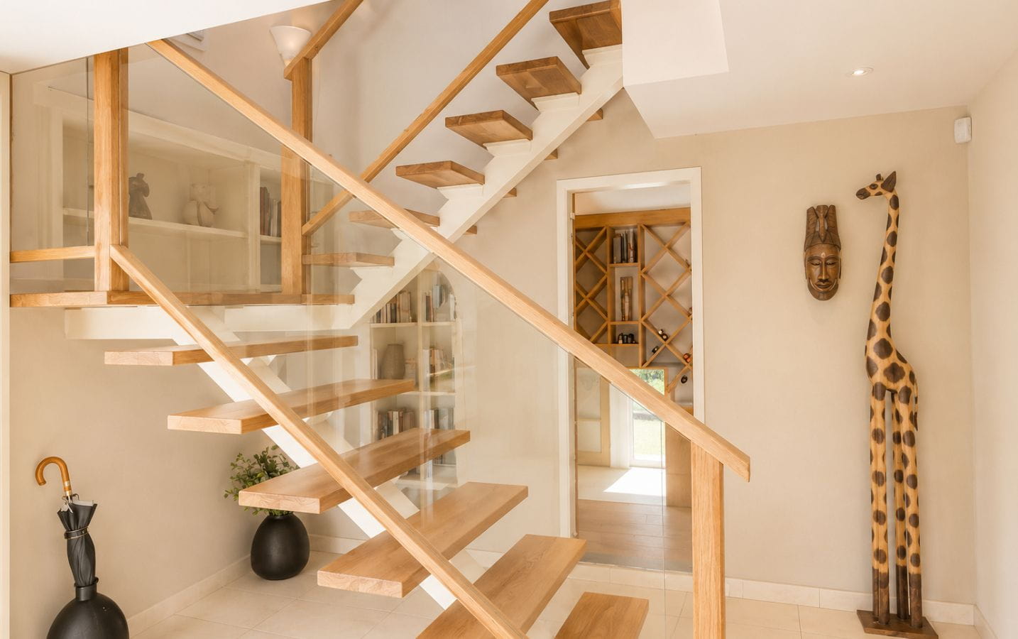 A VENDRE VILLA VUE MER AVEC 3 CHAMBRES ET PISCINE A SAINT AYGULF Image 14