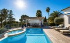 A VENDRE VILLA VUE MER AVEC 3 CHAMBRES ET PISCINE A SAINT AYGULF Min 2
